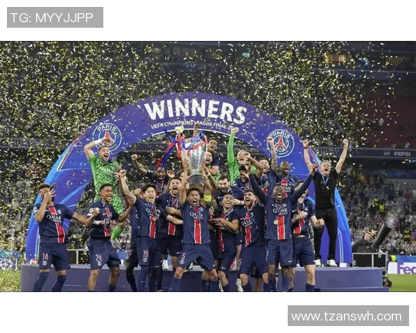 足球巨星彪的辉煌生涯与绿茵场上的传奇故事